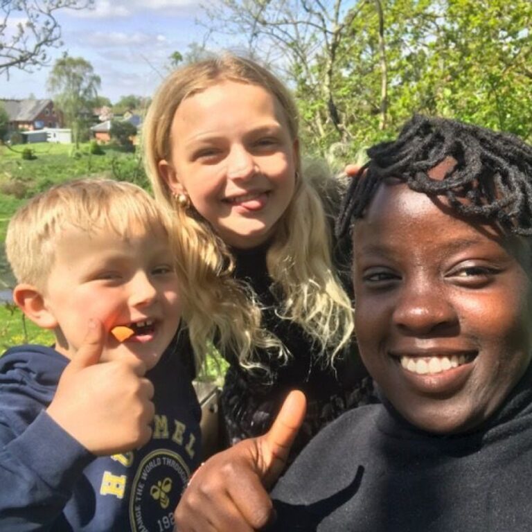 Winner Jemimah with Kids
